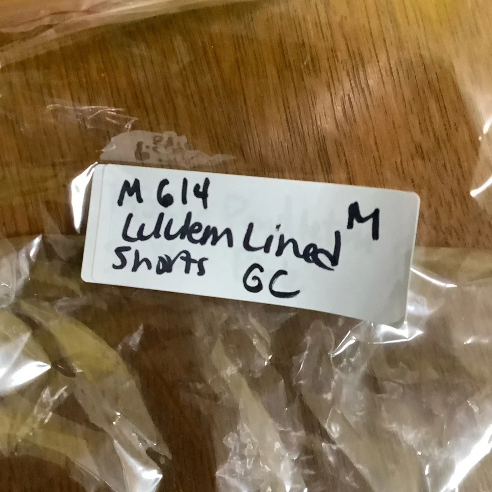 Lululemon Men’s Shorts Lined 9” Size Medium Heathered Black